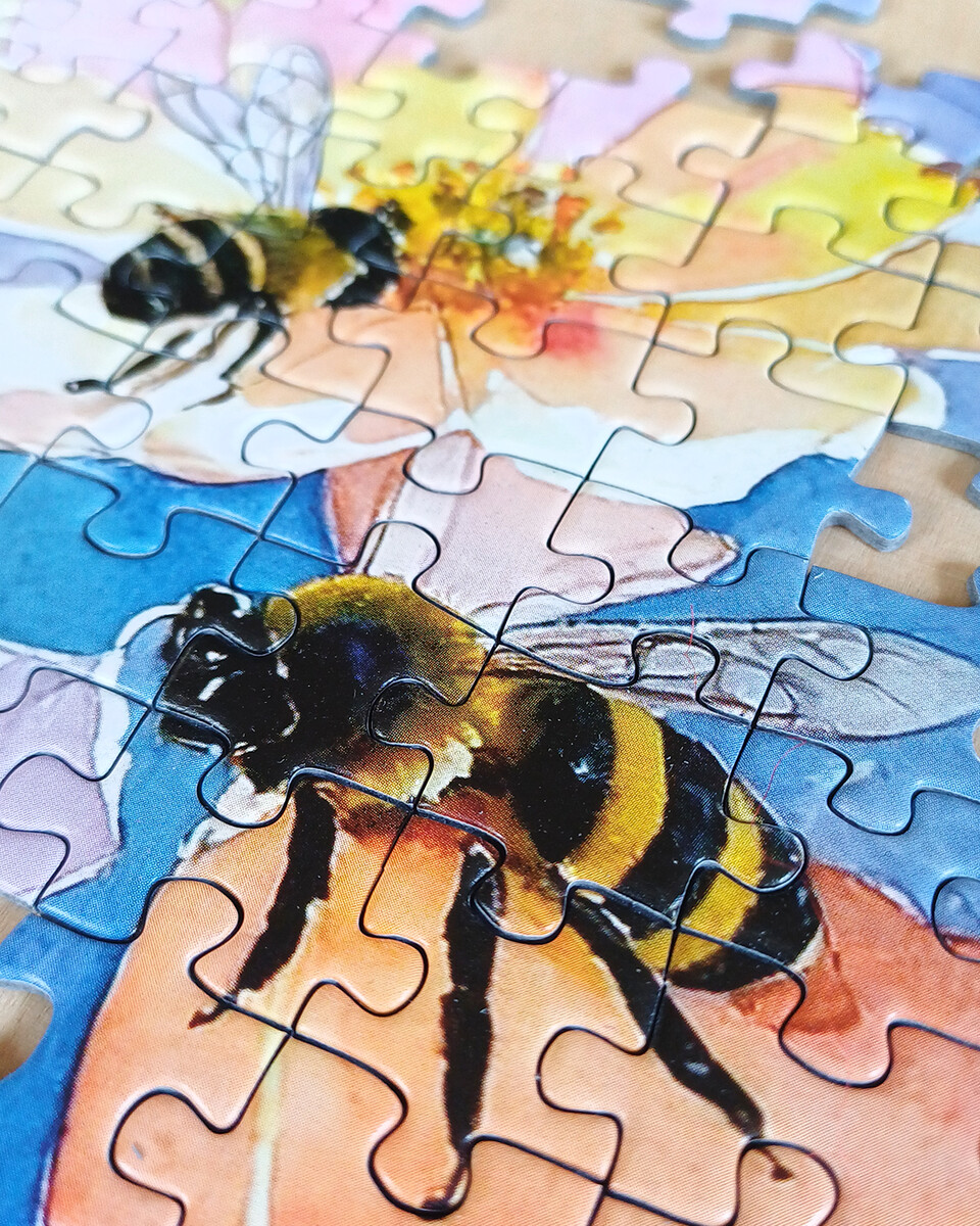 Busy bees - Image 2